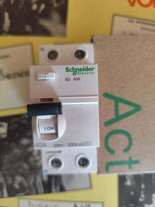 Diferencial IID 40A 300mA Schneider A9R84240