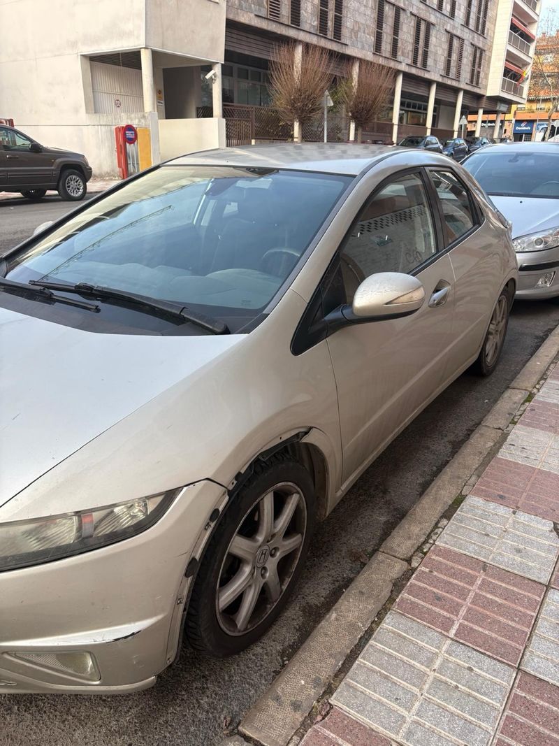 Honda Civic 2008 - foto 1