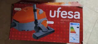 Aspirador Ufesa AC2100 con Bolsa