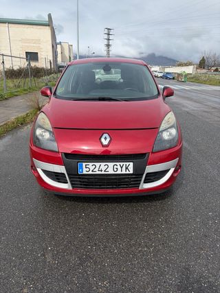 Renault Scenic 2012