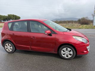 Renault Scenic 2012