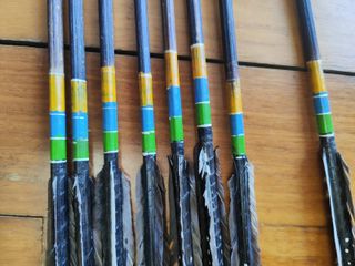 Arco e Frecce Artigianali in Legno Unico