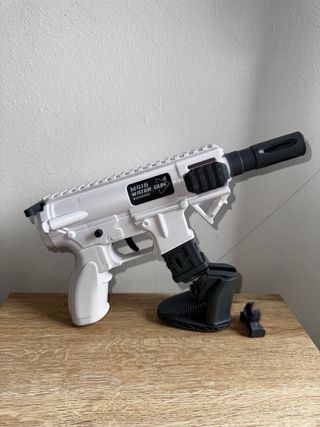 Pistola de agua blanca