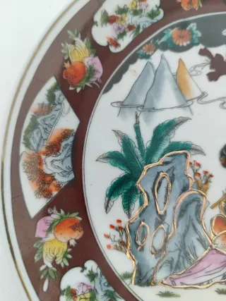 Plato decorativo japonés filo dorado relieve