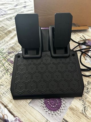 Volante Thrustmaster PS5, PS4 y PC