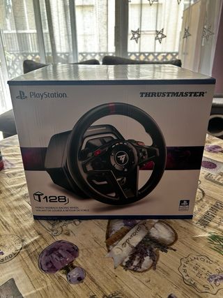 Volante Thrustmaster PS5, PS4 y PC