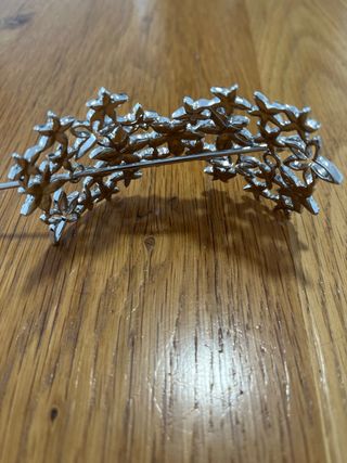 Recogedor de cola Swarovski flores plata, cristale