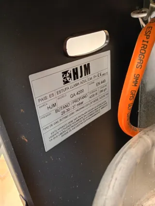 Estufa de gas HJM negra