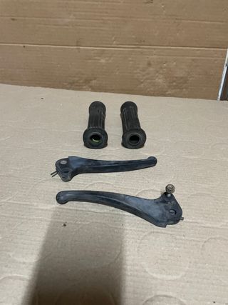 Puños y Manetas Vespino