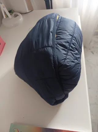 Piumino unisex per bambini blu e giallo