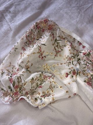 Blusa floral manga abullonada