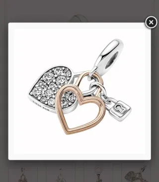 Charm Pandora Corazón y llave.