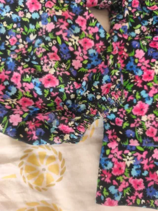 Sudadera Zara volantes floral S