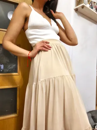 Falda Zara gasa beige larga talla S