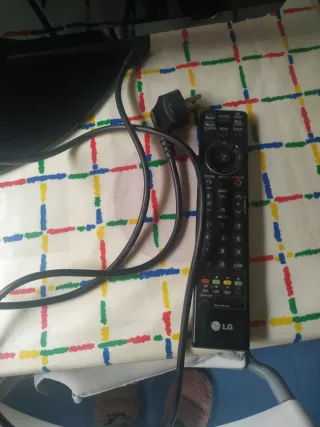 Televisor LG Plasma Negro, y mando