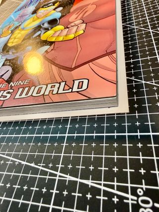 Comic USA Invincible Vol.9 firma de R. Ottley +COA