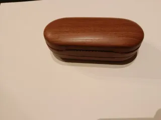 Funda de madera para gafas/lentillas