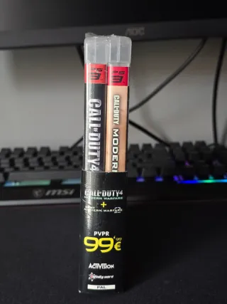 Pacchetto Call of Duty Modern Warfare 2 e 4 sigillato