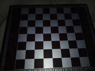 Juego de Ajedrez y Damas de Madera