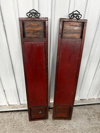 Pareja de paneles tallados