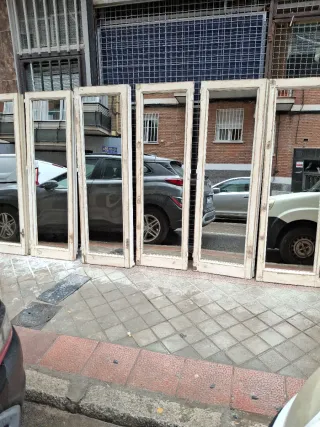 Espejos antiguos de madera y cristal