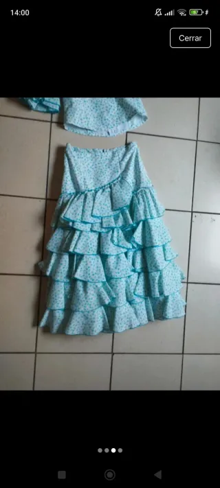 Traje de flamenca azul y blanco de niña
