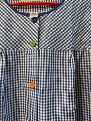 Bata escolar adulto sin estrenar