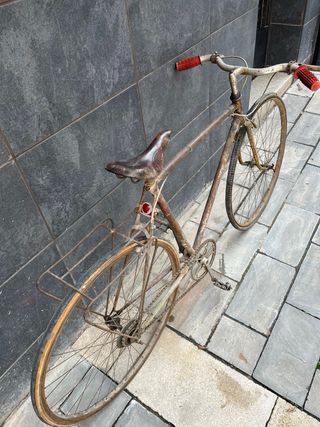 Bicicleta de carretera antigua
