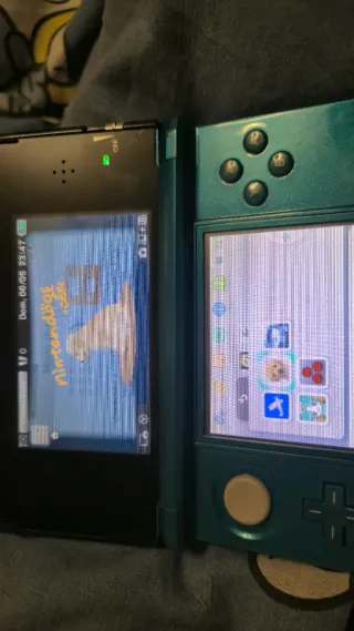 Nintendo 3DS Verde con 64GB de juegos