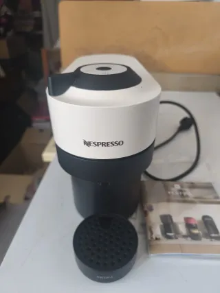 Cafetera Nespresso Vertuo Pop Blanca