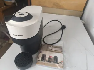 Cafetera Nespresso Vertuo Pop Blanca