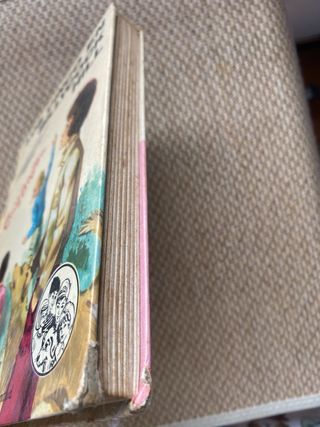 Los cinco en Billy Cock Hill, editorial juventud