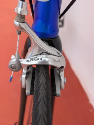 Bicicleta de carretera horquilla carbono