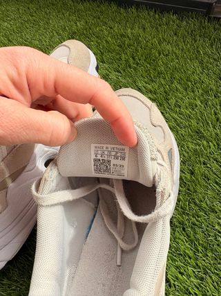 Zapatillas Adidas Falcon Mujer Beige