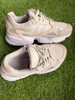 Zapatillas Adidas Falcon Mujer Beige