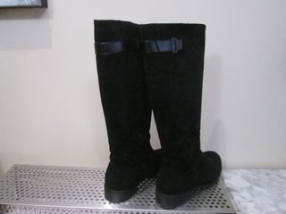 BOTAS ALTAS DE PANA COLOR NEGRO Nº 39 MARCA TEX