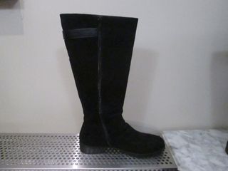 BOTAS ALTAS DE PANA COLOR NEGRO Nº 39 MARCA TEX