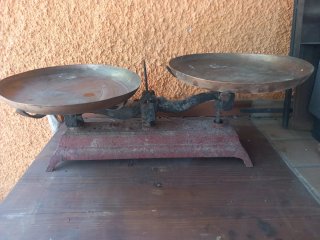 2 Bilance antiche in ferro