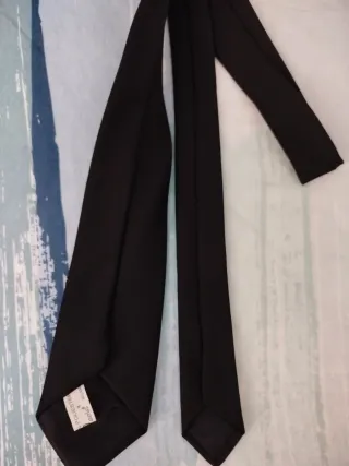 Cravatta elegante nera