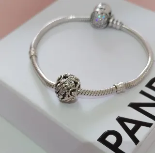 Charm Pandora Libélula, flores y circonitas.