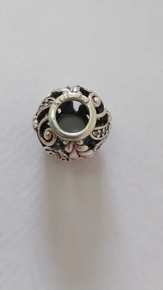 Charm Pandora Libélula, flores y circonitas.