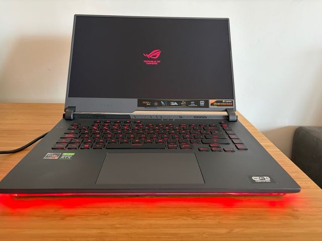 PORTÁTIL GAMING ASUS ROG RYZEN 9 40GB RAM 300HZ