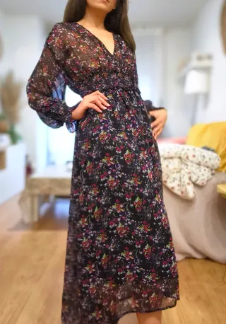 Vestido Zara gasa floral negro T.XS