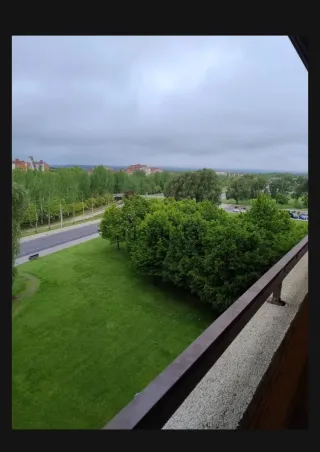 Se alquila habitación en piso compartido