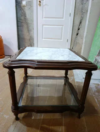 Mesa auxiliar madera y mármol