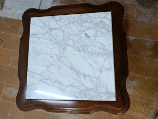 Mesa auxiliar madera y mármol