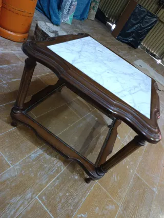 Mesa auxiliar madera y mármol