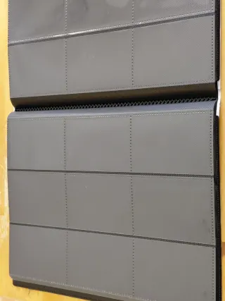 Álbum Pokémon Ultrapro Charizard