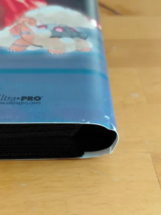 Álbum Pokémon Ultrapro Charizard