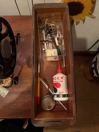 Máquina de Coser Antigua SINGER